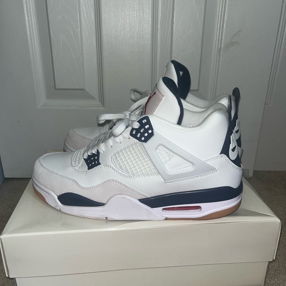 Air Jordan 4 Retro SB Navy